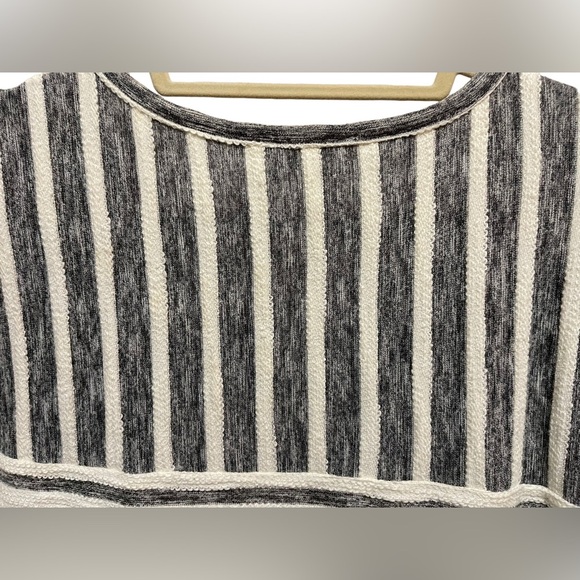 Loft - short sleeve - tunic top - grey / white stripe - size M - Picture 4 of 6